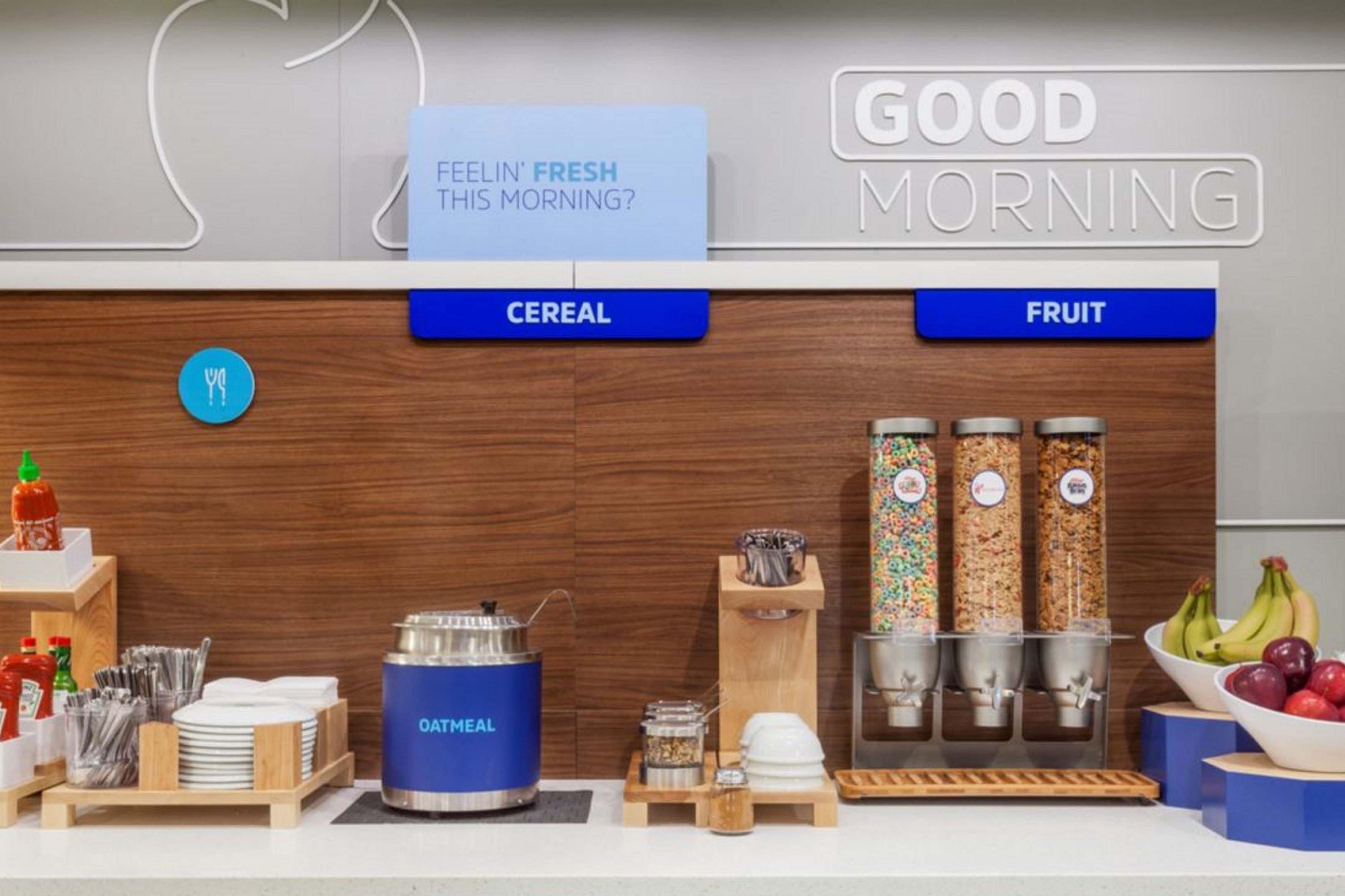Holiday Inn Express Hotel & Suites Woodland Hills By Ihg Los Angeles Luaran gambar
