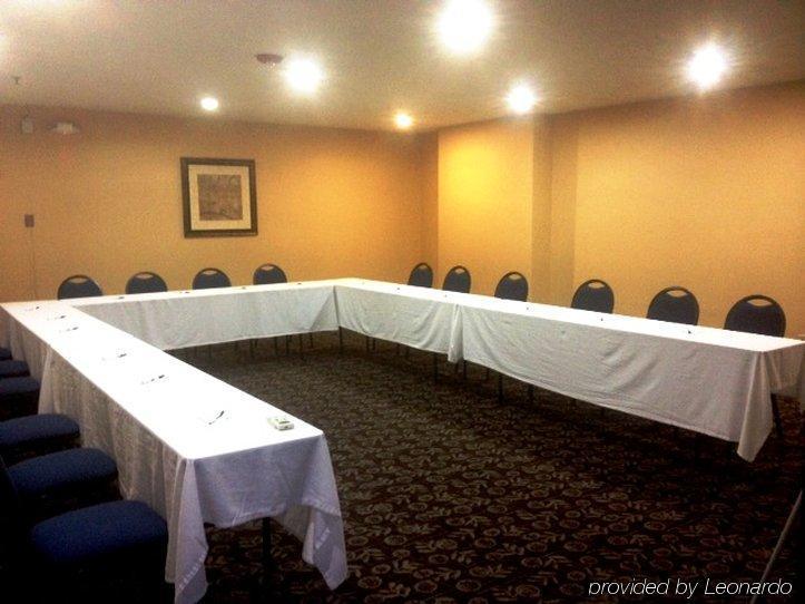 Holiday Inn Express Hotel & Suites Woodland Hills By Ihg Los Angeles Luaran gambar