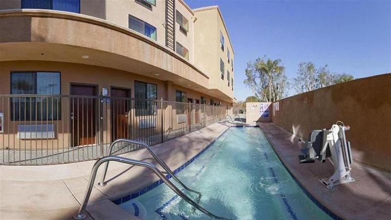 Holiday Inn Express Hotel & Suites Woodland Hills By Ihg Los Angeles Luaran gambar